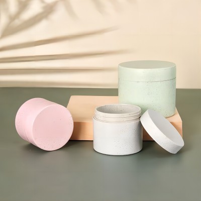 The Green Revolution in Cosmetic Packaging: From Petroleum-Based Plastics to a Sustainable Future