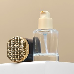 PL52 Empty Lotion Bottle with Mirror Cosmetic Packaging Manufacturer