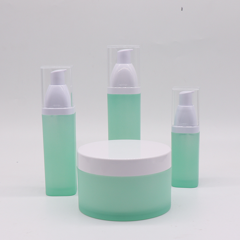 双壁化妆品乳液瓶，哑光饰面，中国化妆品包装供应商