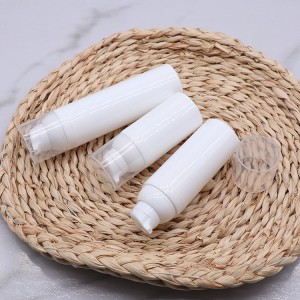 PA72 30ml 50ml 75ml ପମ୍ପରେ ସ୍ନାପ୍ ସହିତ ପୁନ yc ବ୍ୟବହୃତ PP ଏୟାରଲେସ୍ ବୋତଲ |