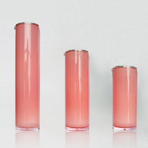 Iki gezek diwar losyony howasyz çüýşeleri nasoslaýar