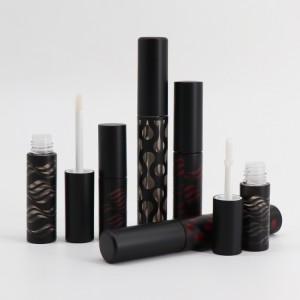 不同容量大小的唇彩管包装