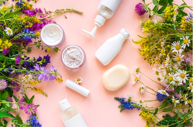Biodegradable packaging has become a new trend in the beauty industry2