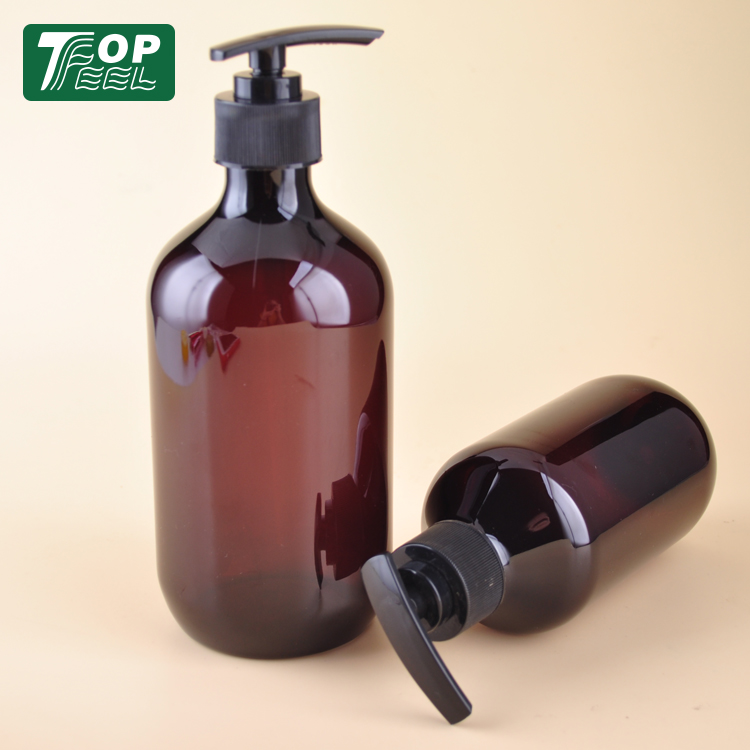 Voorraadartikelen voor cosmetische verpakkingen: shampoofles, fles zonder lucht, spuitfles