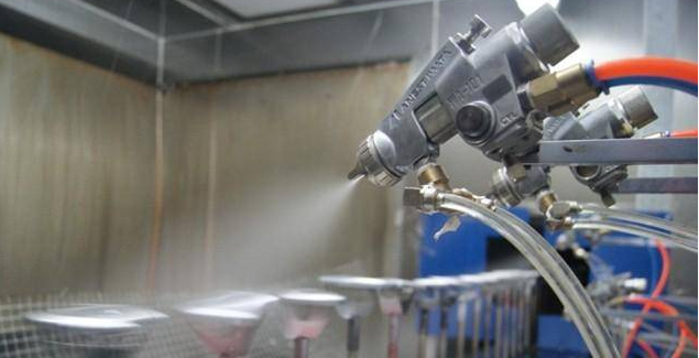 80%的化妆品瓶采用喷漆装饰